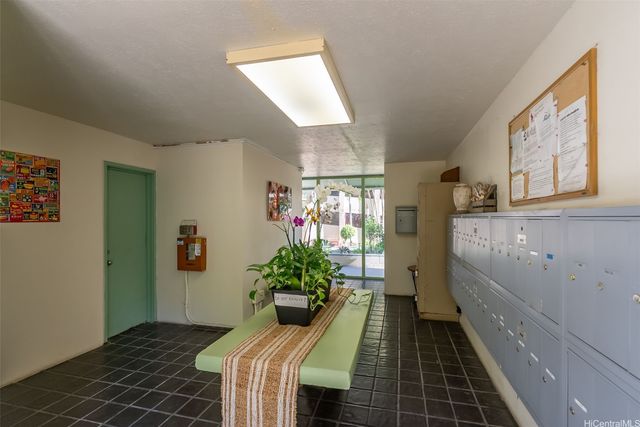 249 Kapili Street 402, Honolulu, HI 96815
