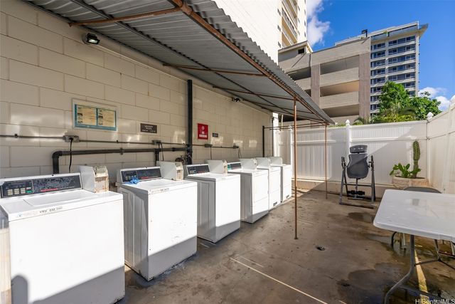 249 Kapili Street 402, Honolulu, HI 96815