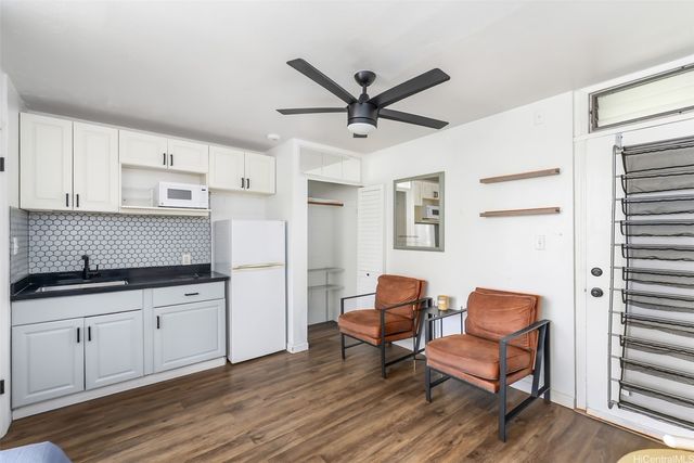 249 Kapili Street 402, Honolulu, HI 96815