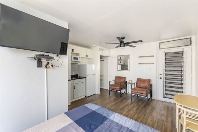 249 Kapili Street 402, Honolulu, HI 96815