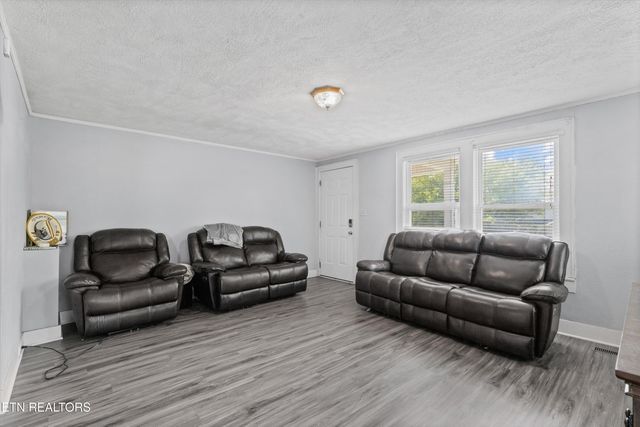 216 S Elmwood St, Knoxville, TN 37914