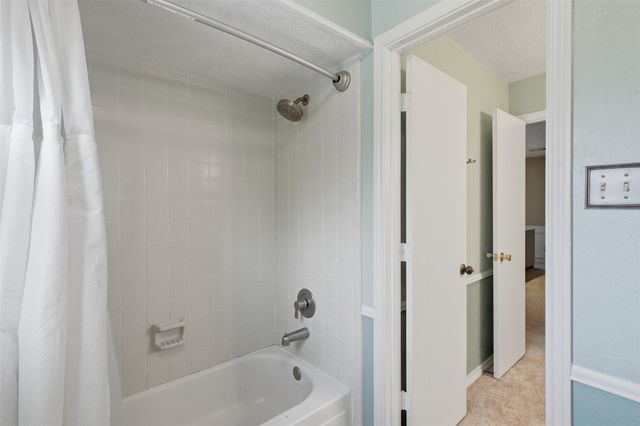 19803 Oak Briar Drive, Humble, TX 77346