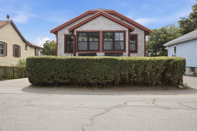 175 Rhoda St, Quincy, MA 02169