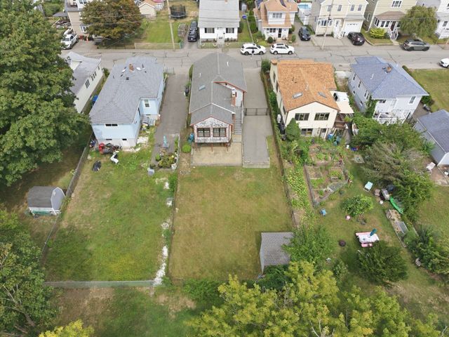 175 Rhoda St, Quincy, MA 02169