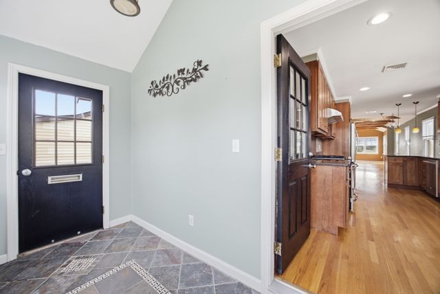 175 Rhoda St, Quincy, MA 02169