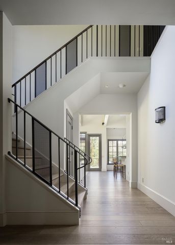 4504 Redwood Rd, Napa, CA 94558