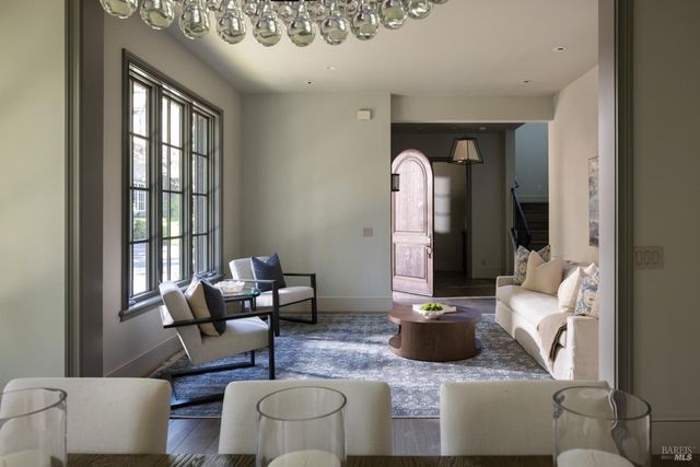 4504 Redwood Rd, Napa, CA 94558