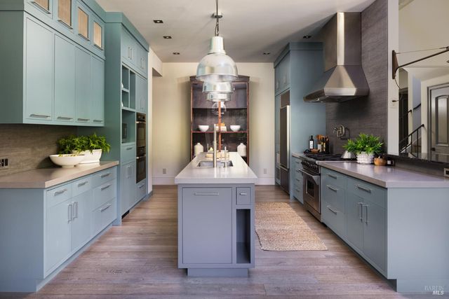 4504 Redwood Rd, Napa, CA 94558