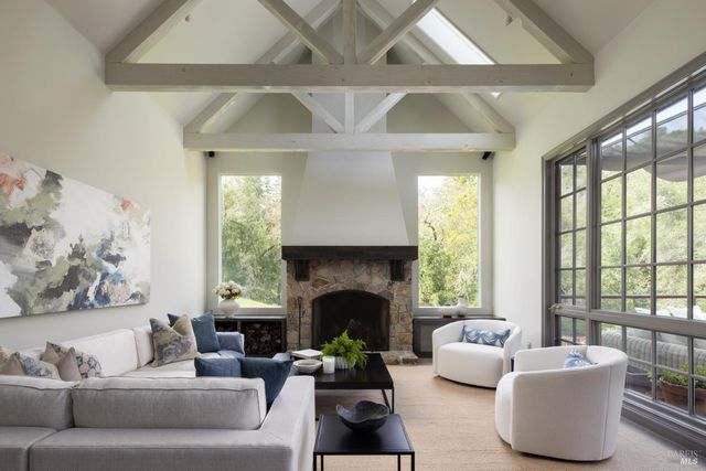 4504 Redwood Rd, Napa, CA 94558