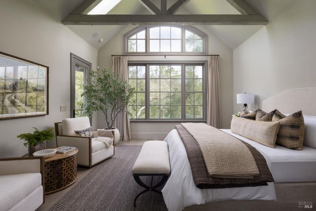 4504 Redwood Rd, Napa, CA 94558