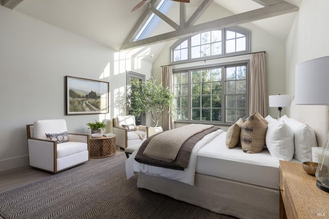 4504 Redwood Rd, Napa, CA 94558