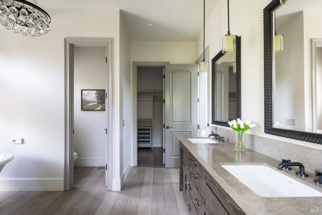 4504 Redwood Rd, Napa, CA 94558