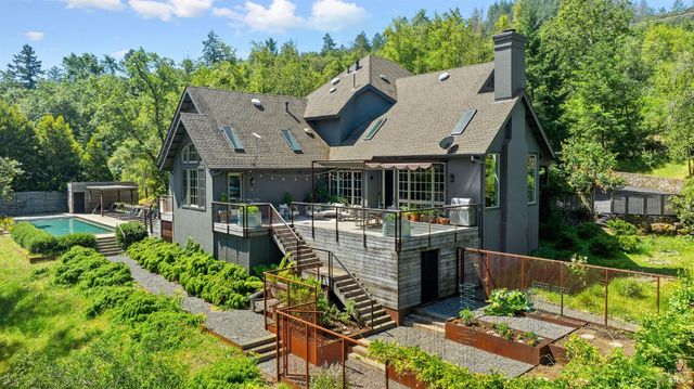 4504 Redwood Rd, Napa, CA 94558