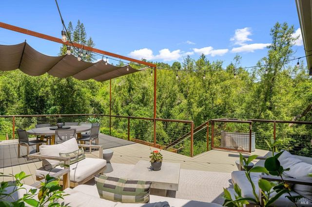 4504 Redwood Rd, Napa, CA 94558