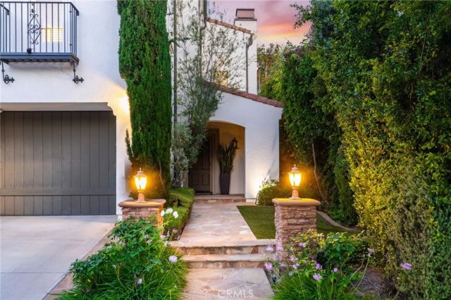 16 Spyrock, Irvine, CA 92602