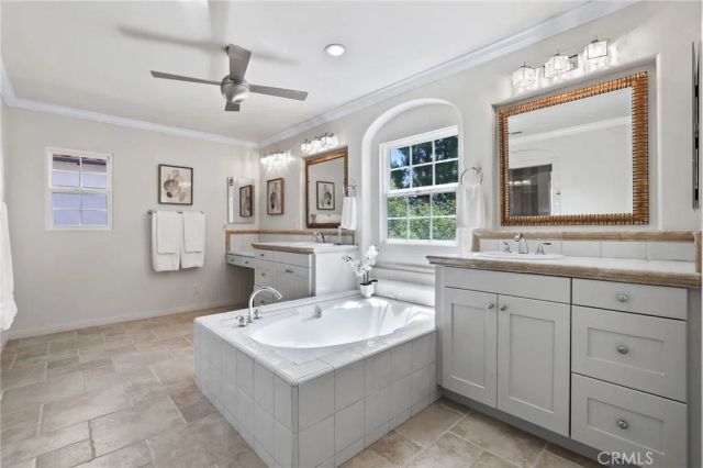 16 Spyrock, Irvine, CA 92602