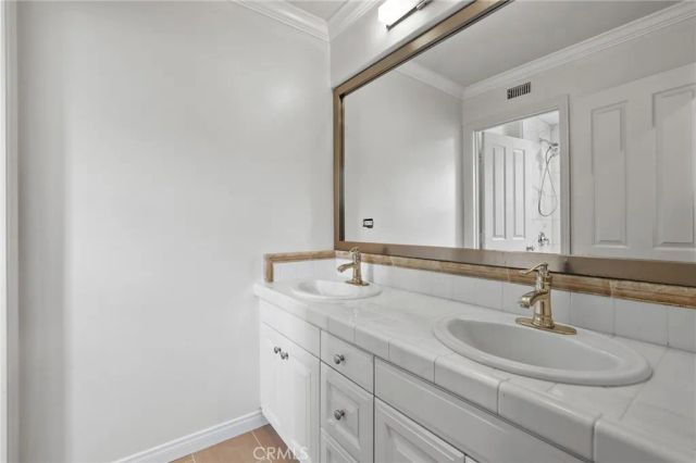 16 Spyrock, Irvine, CA 92602