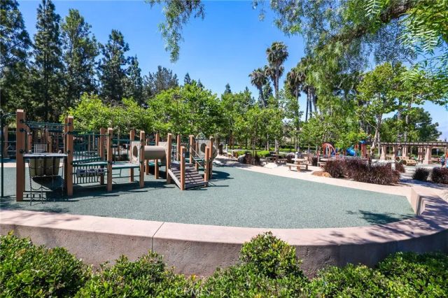 16 Spyrock, Irvine, CA 92602