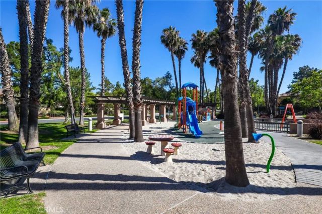 16 Spyrock, Irvine, CA 92602