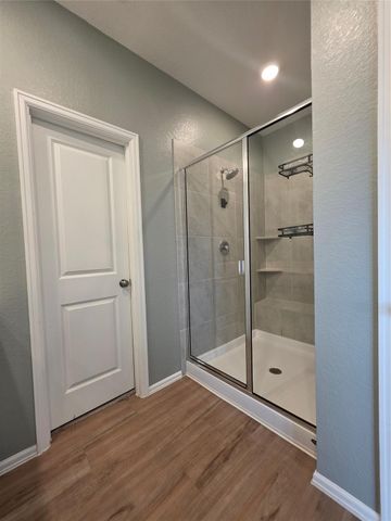 1942 Barrett Gables Drive, Crosby, TX 77532