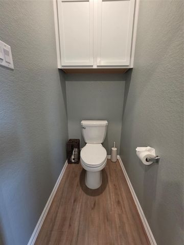 1942 Barrett Gables Drive, Crosby, TX 77532