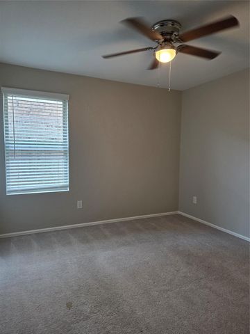 1942 Barrett Gables Drive, Crosby, TX 77532