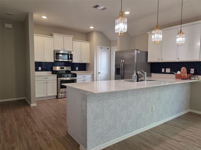1942 Barrett Gables Drive, Crosby, TX 77532