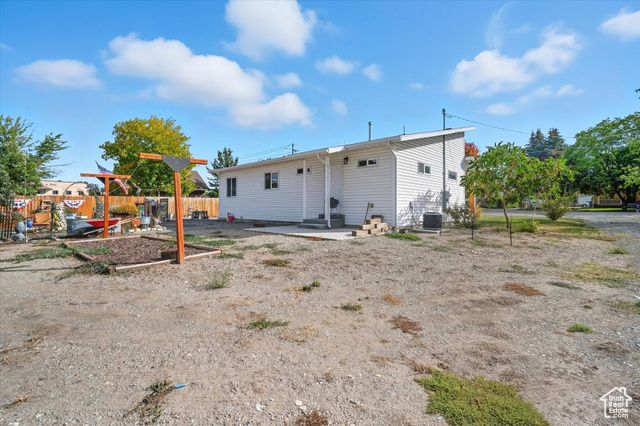 75 N 300 W, Smithfield, UT 84335