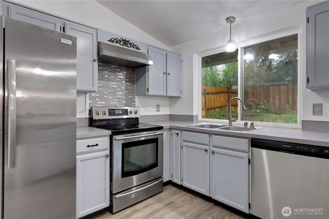 8600 Oxford Avenue SE, Lacey, WA 98503