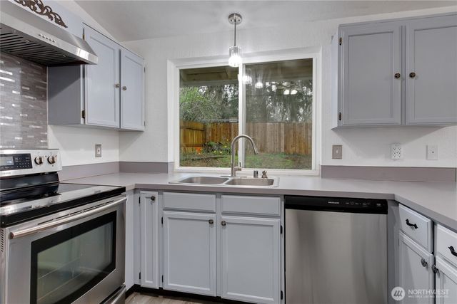 8600 Oxford Avenue SE, Lacey, WA 98503