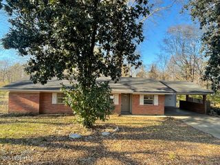 2282 Upper Drive, Pearl, MS 39208