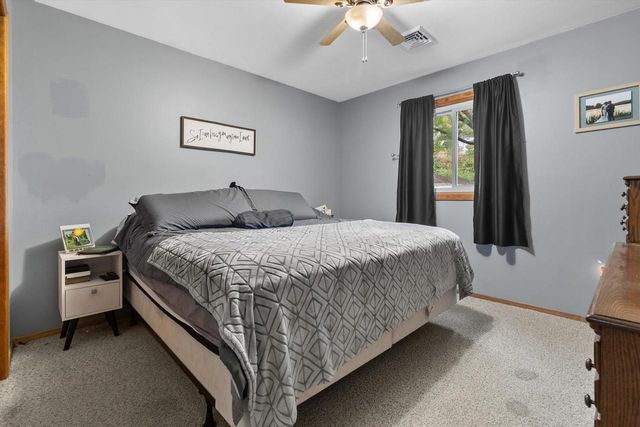 915 Bayview AVENUE, Twin Lakes, WI 53181