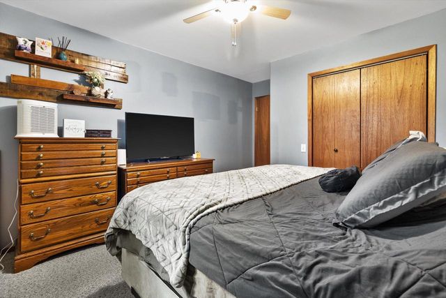 915 Bayview AVENUE, Twin Lakes, WI 53181