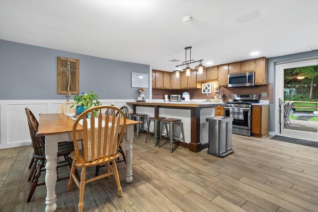 915 Bayview AVENUE, Twin Lakes, WI 53181