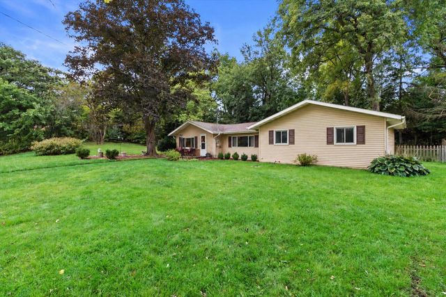915 Bayview AVENUE, Twin Lakes, WI 53181