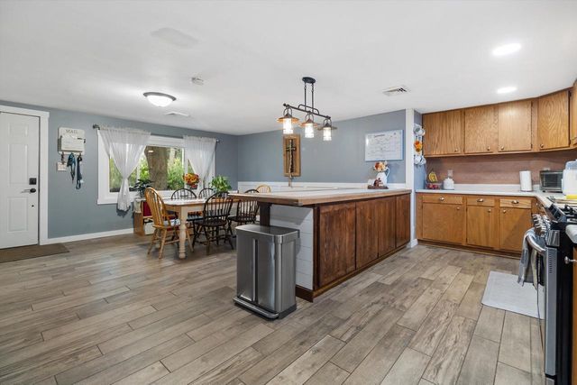 915 Bayview AVENUE, Twin Lakes, WI 53181