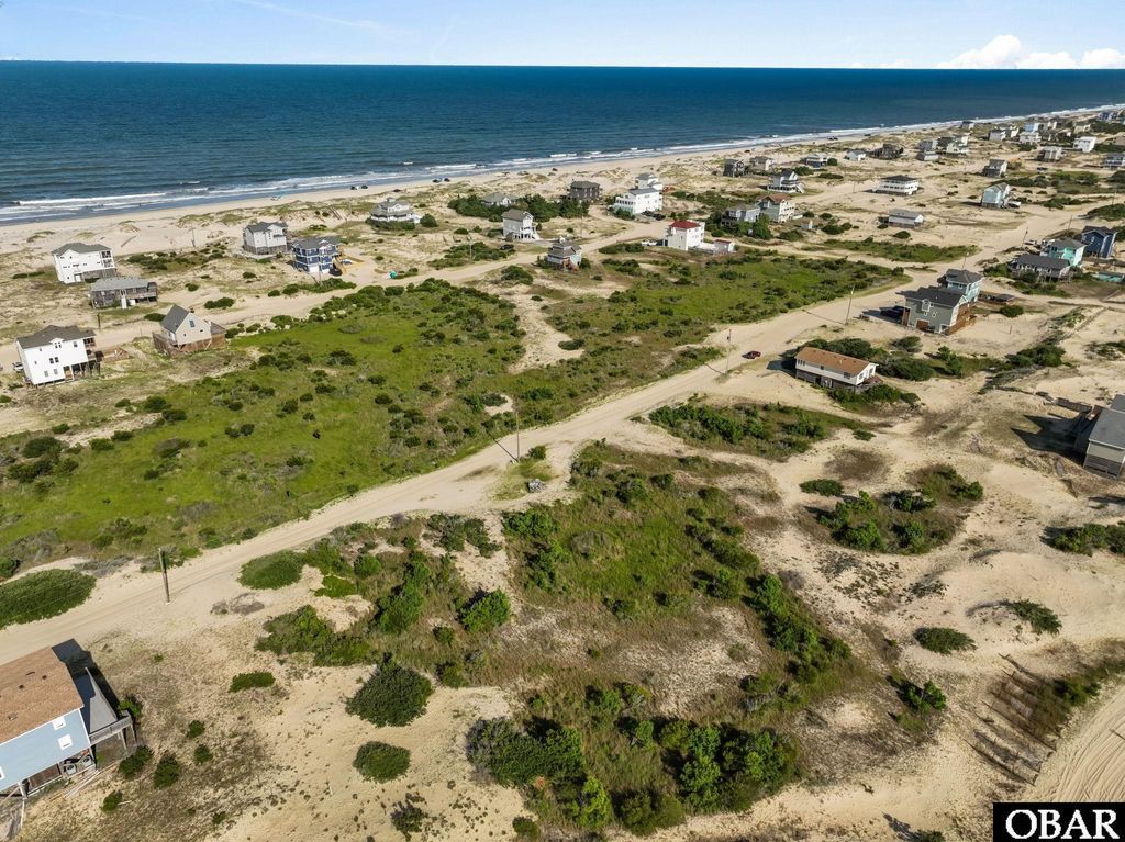 Image 6 of property listing at 1686 Ocean Pearl Road Lot 6, Corolla, NC 27927