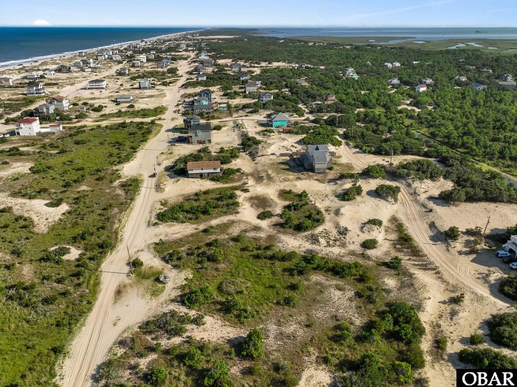 Image 7 of property listing at 1686 Ocean Pearl Road Lot 6, Corolla, NC 27927