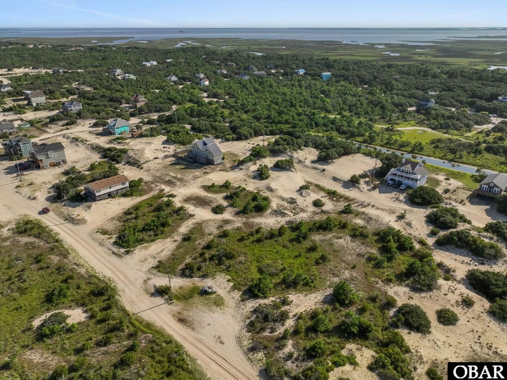 Image 8 of property listing at 1686 Ocean Pearl Road Lot 6, Corolla, NC 27927