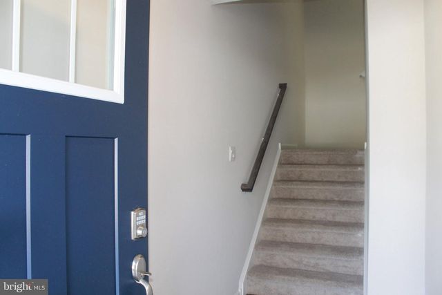 404 MONTE FARM RD, Mount Laurel, NJ 08054