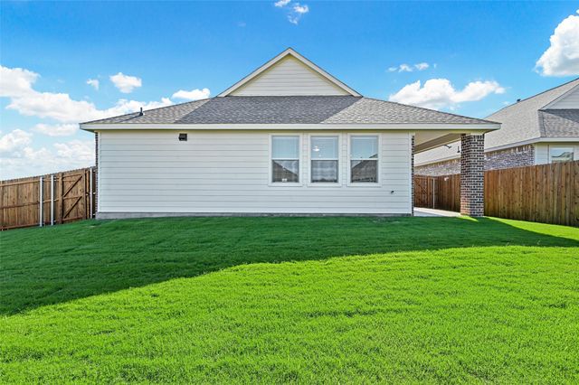 808 Black Hawk Drive, Princeton, TX 75407