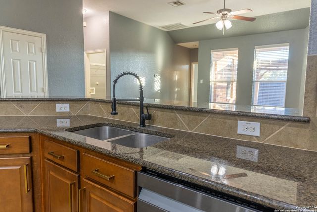 12818 Point, San Antonio, TX 78253