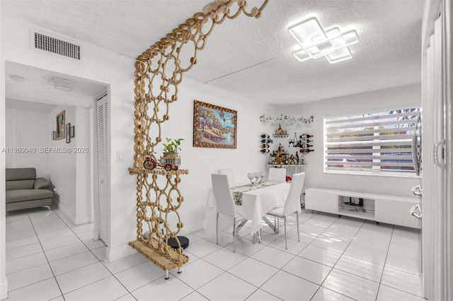 8405 NW 8th St 107-2, Miami, FL 33126