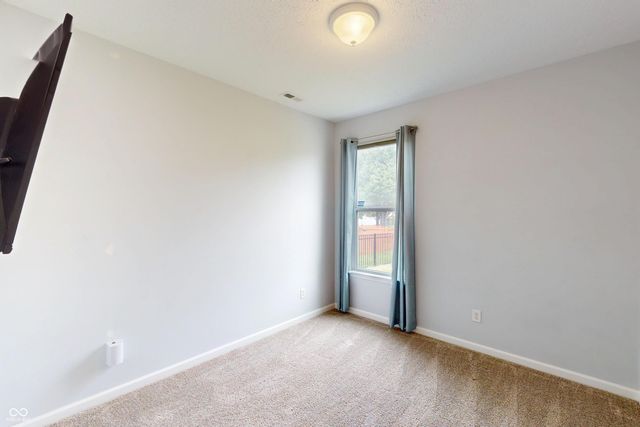 2689 Falcon Drive, Greenwood, IN 46143