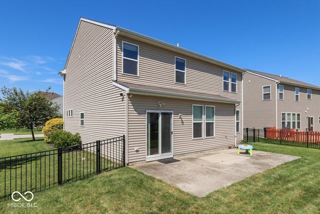 2689 Falcon Drive, Greenwood, IN 46143