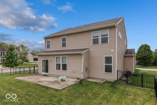 2689 Falcon Drive, Greenwood, IN 46143