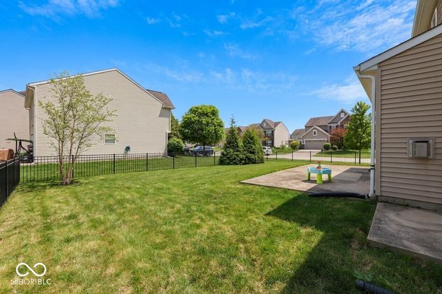 2689 Falcon Drive, Greenwood, IN 46143