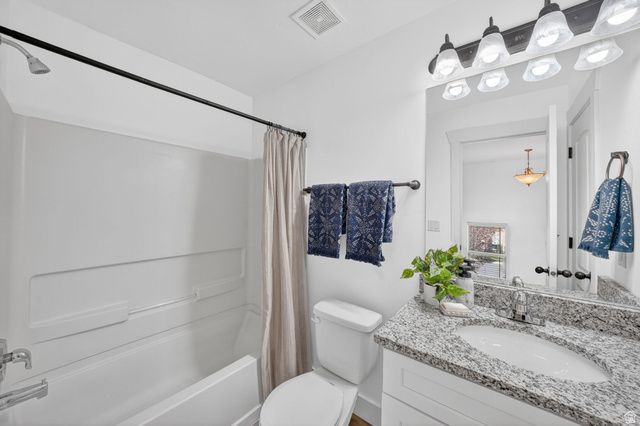 213 S TAMARAK CIR, Lehi, UT 84043