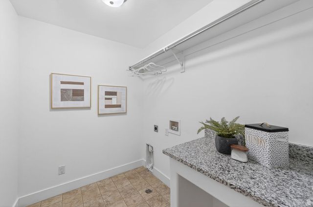 213 S TAMARAK CIR, Lehi, UT 84043