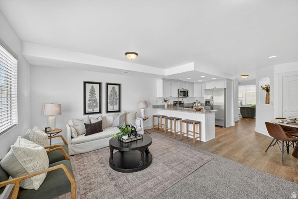 Image 2 of property listing at 213 S TAMARAK CIR, Lehi, UT 84043